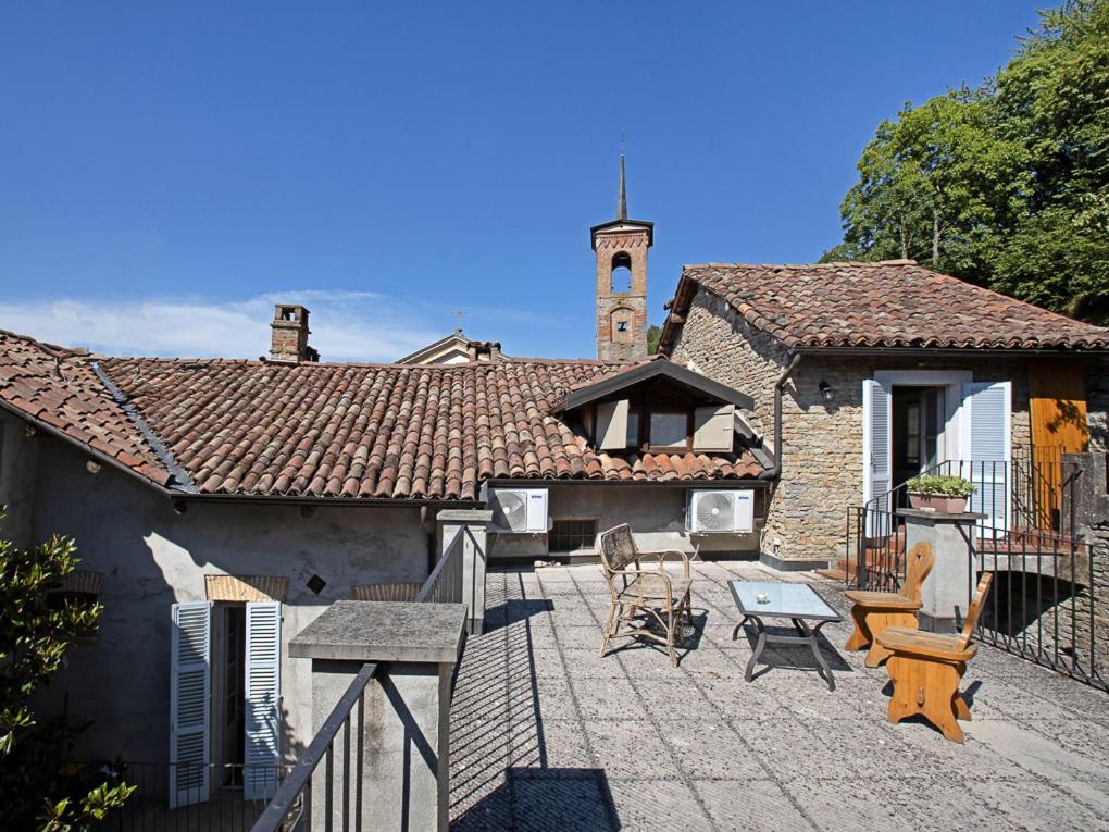 Casa Cecilia Apartment Santo Stefano Belbo Exterior photo